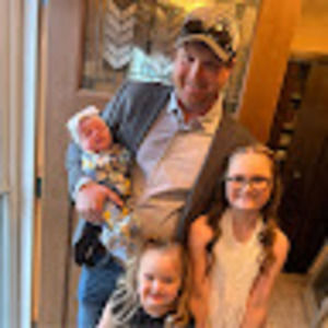 Meet your Posher, Travis